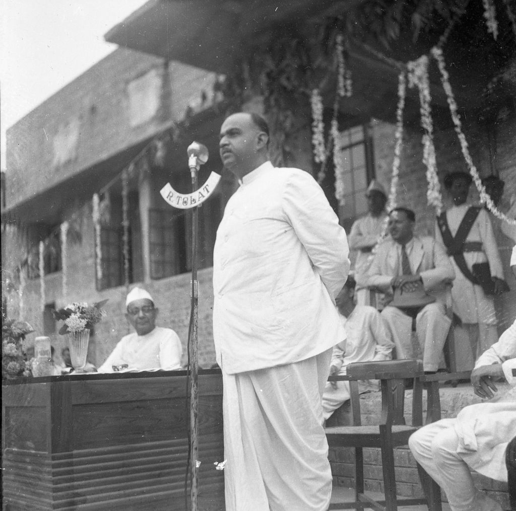 डॉ. श्यामा प्रसाद मुखर्जी पर फिल्म का निर्देशन मधुर भंडारकर करेंगे