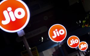 Jio Platforms IPO का प्राइस बैंड तय, ₹30,213 करोड़ जुटाने की तैयारी; रिलायंस इंडस्ट्रीज के शेयर 3% चढ़े