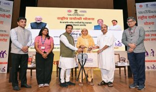 वरिष्ठ नागरिकों के सम्मान और आत्मनिर्भरता पर सरकार का जोर: डॉ. वीरेंद्र कुमार