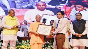 2017 से पहले छात्रवृत्ति में भी होती थी सेंधमारी, अब डीबीटी से सीधे खाते में पहुंच रहा पैसा: सीएम योगी
