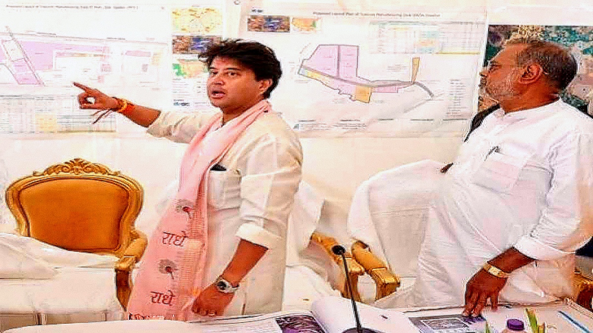 ग्वालियर में आकार ले रहा एशिया का पहला दूरसंचार विनिर्माण क्षेत्र, 5,500 करोड़ रुपए से अधिक के निवेश प्रस्ताव