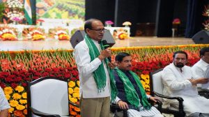 गन्ना किसानों के हितों की रक्षा के लिए केंद्र का बड़ा कदम, एक सप्ताह में बनेगी उच्चस्तरीय संयुक्त कमेटी