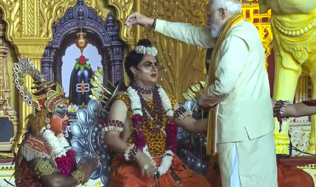 PM Modi takes part in ‘Dussehra’ festival in Delhi