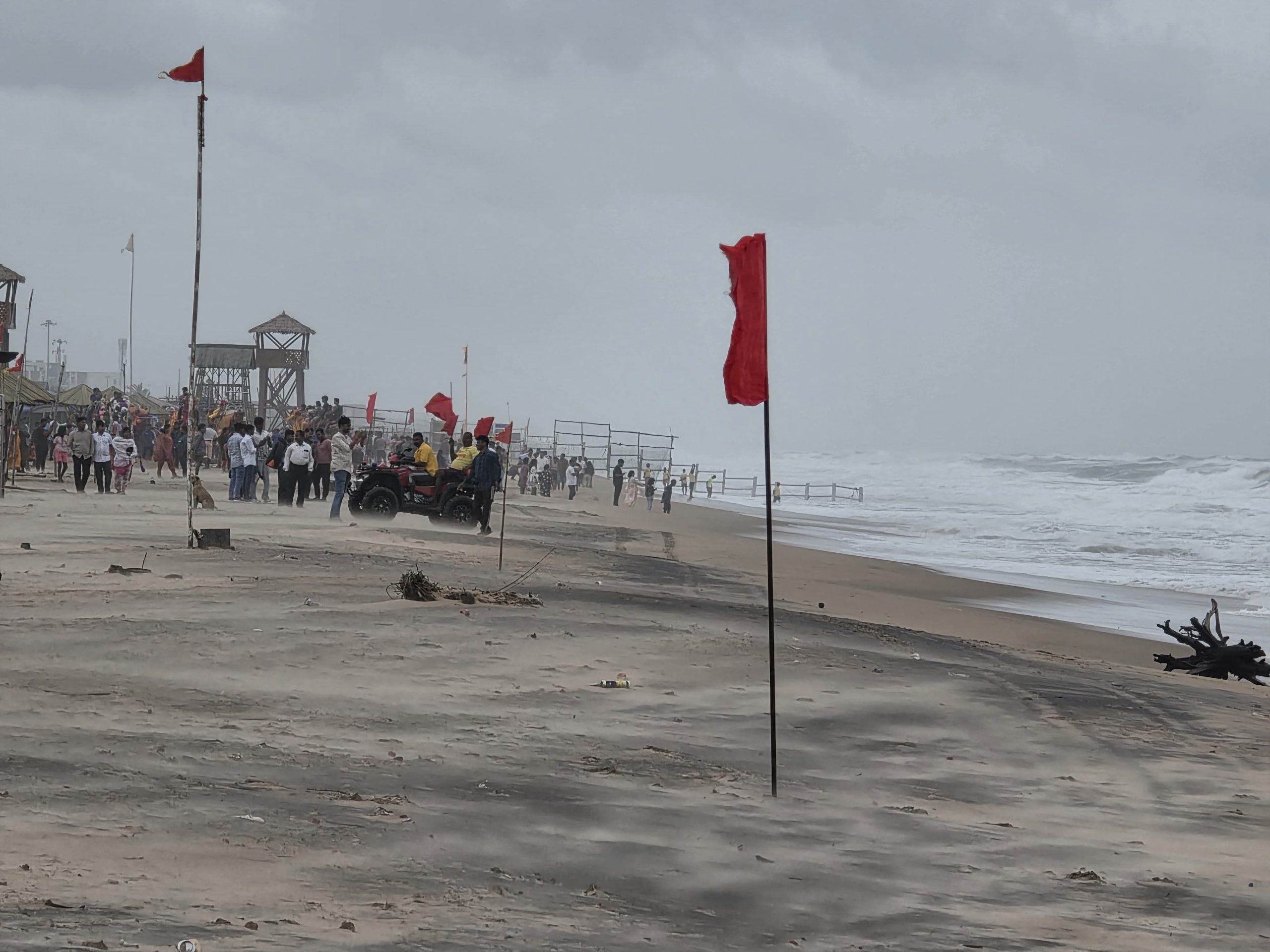 चक्रवात ‘अर्नब’ के कारण हुई बारिश से ओडिशा में जनजीवन प्रभावित, दक्षिणी जिलों में अलर्ट जारी