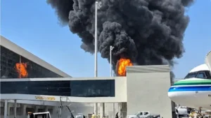 One Dead in New Attack on Riyadh Airport After Houthi Strike Kills 13