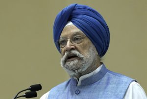 पेट्रोल में एथेनॉल मिश्रण 20% से अधिक बढ़ाने की फिलहाल कोई योजना नहीं: हरदीप पुरी