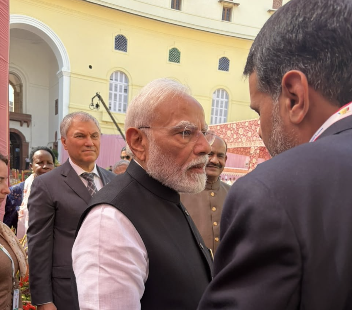 ब्रिक्स संसदीय फोरम से इतर ईरानी प्रतिनिधि से मिले पीएम मोदी, ईरानी दूतावास ने जारी किया वीडियो