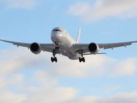 DGCA ने फ्लाइट में आग लगने की घटनाओं के बाद खास पावरबैंक मॉडल पर लगाई रोक 