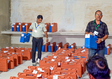 पश्चिम बंगाल: रेजीनगर उपचुनाव की वोट गिनती के दौरान काउंटिंग सेंटर और आसपास रहेगी सख्त पाबंदियां